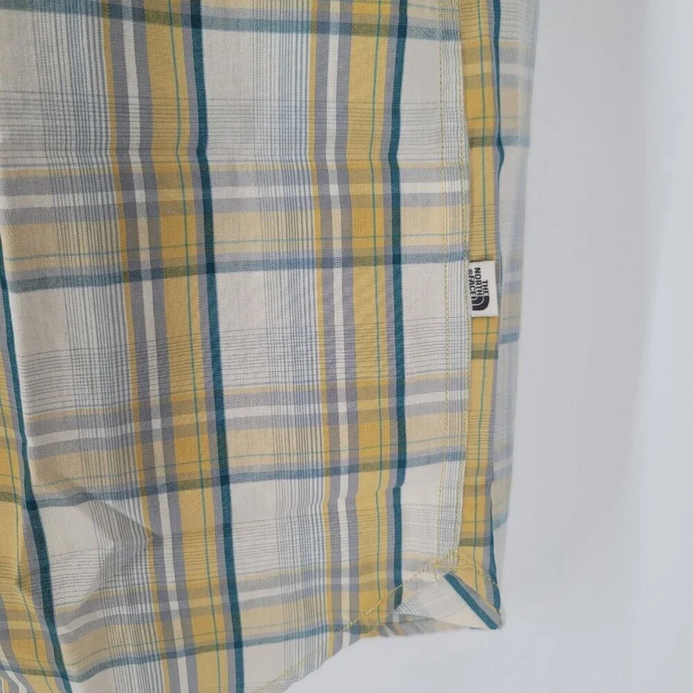 North Face Short Sleeve Hammetts Button Down Shirt Yellow White Plaid Size Med